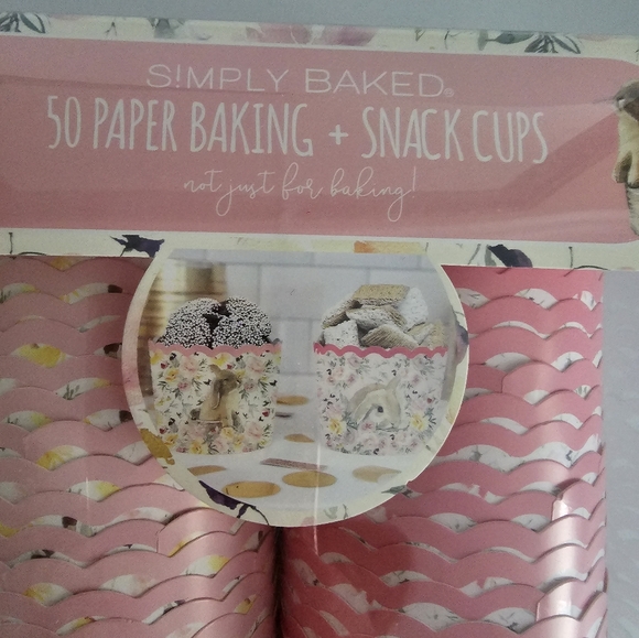 50 PC Cupcakes Baking & Snack Cups Pink Floral  Spring Easter Rabbit - Picture 9 of 9